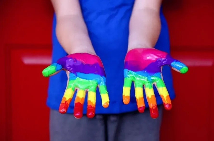 Pesquisadores descobrem variações genéticas associadas à bissexualidade 