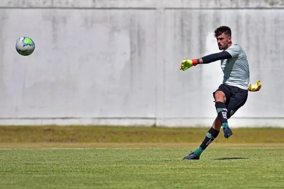 William Assmann, ex-goleiro do Juventude