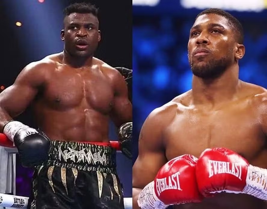 Luta contra Anthony Joshua (à direita) pagará a Ngannou (à esquerda) o dobro de duelo contra Tyson Fury