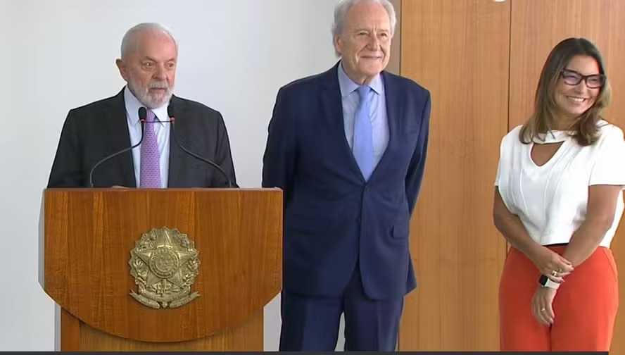 Lula anuncia o ex-ministro Ricardo Lewandowski na Justiça