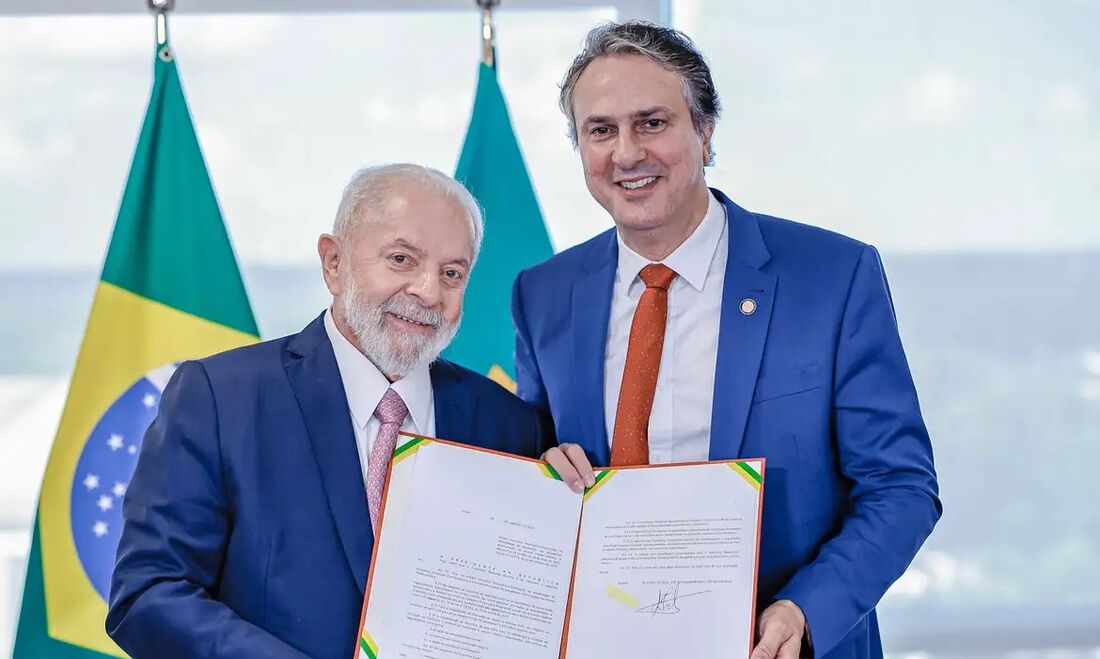 O presidente Luiz Inácio Lula da Silva sancionou nesta terça-feira (16) lei que cria uma espécie de poupança para que estudantes de baixa renda 