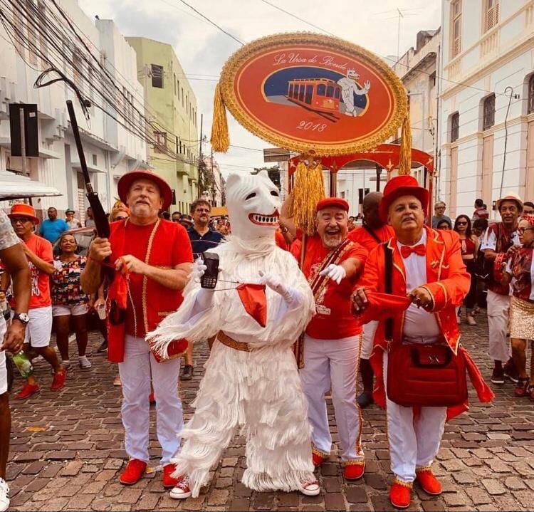 Desfile do Bloco "O Bonde"