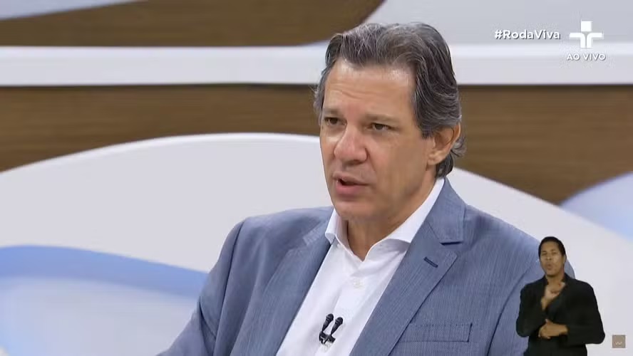 O Roda Viva recebe o ministro da Fazenda, Fernando Haddad