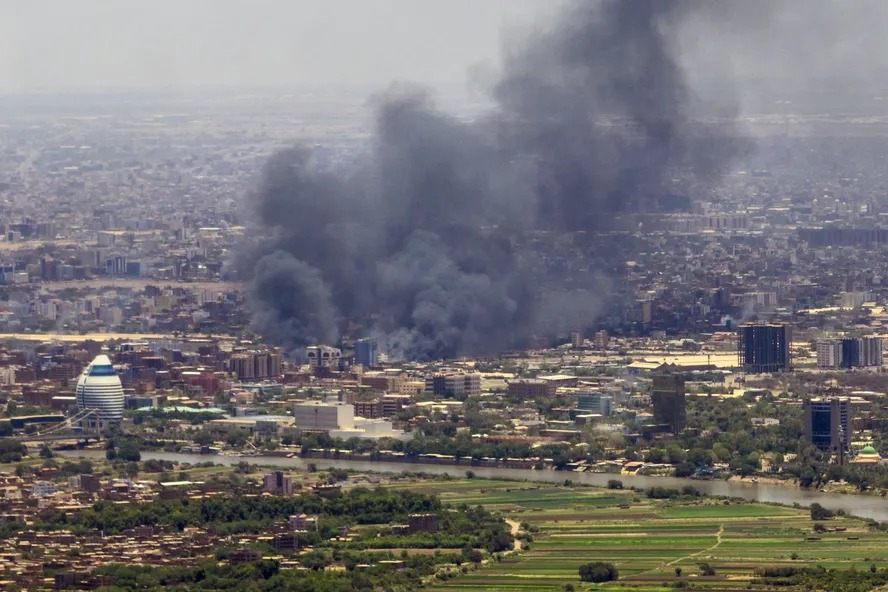 Entre 10 mil e 15 mil pessoas morreram apenas em Darfur, segundo a ONU, desde início de conflitos no Sudão 