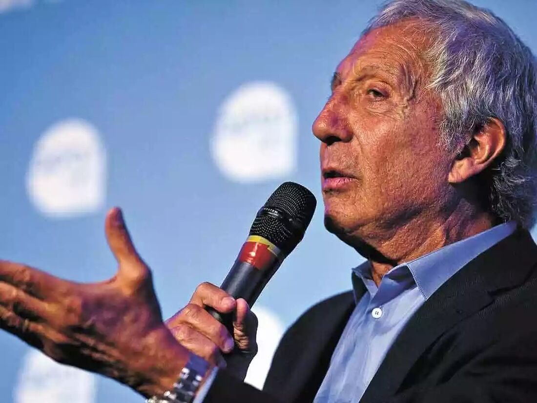 Abilio Diniz se sentiu mal e voltou às pressas para o Brasil