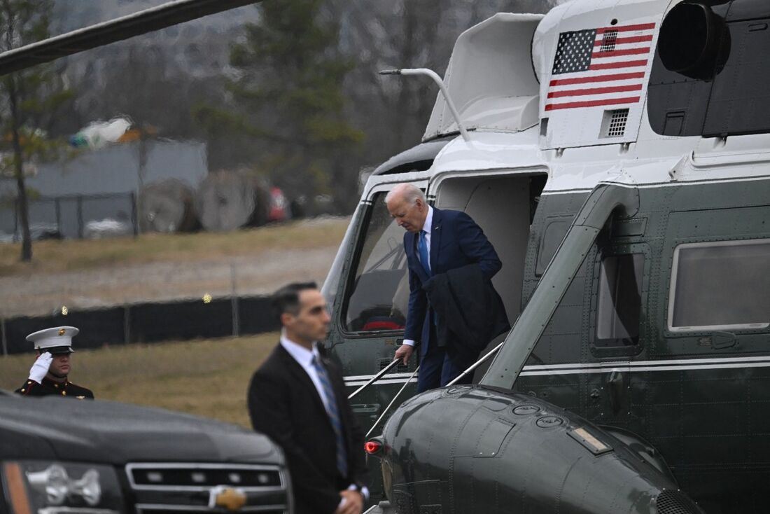 Presidente dos EUA, Joe Biden, chega ao Walter Reed Army Medical Center em Bethesda, Maryland, para seu exame anual 