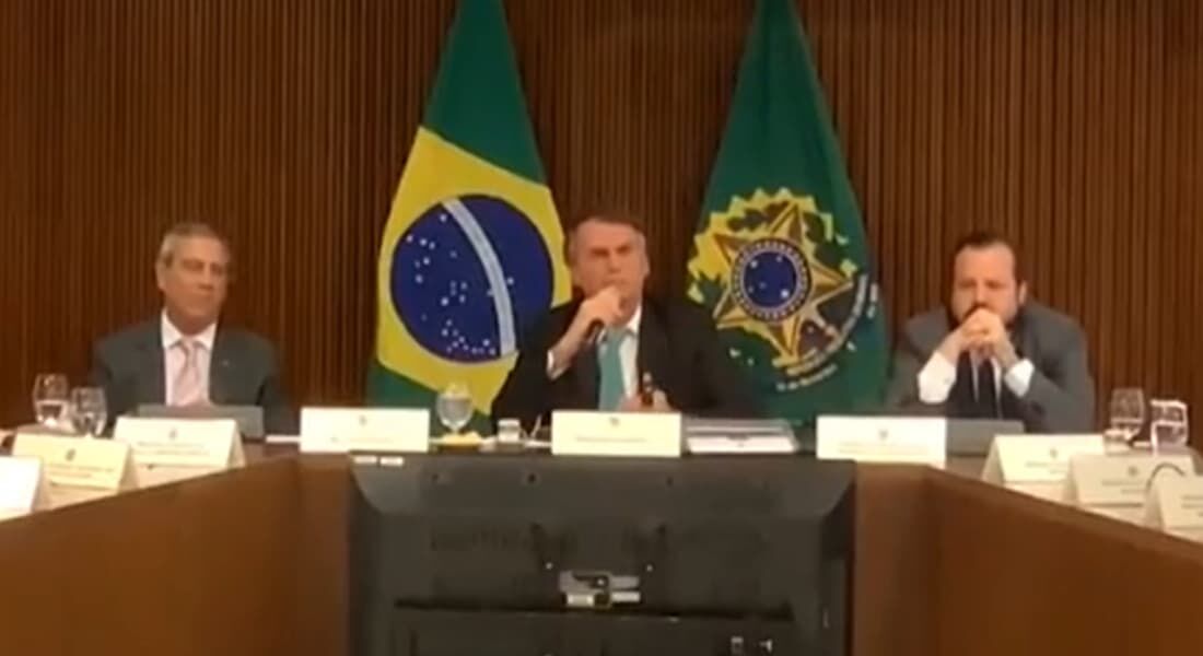 Imagem de vídeo da reunião de Bolsonaro com ministros 