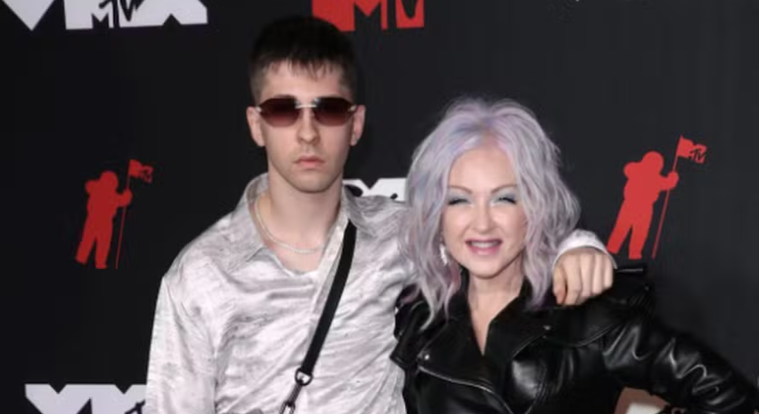 Cyndi Lauper e o filho, Dex