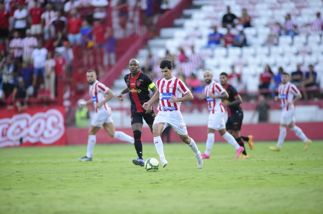 Náutico vence o Sport e quebra tabu de quatro anos