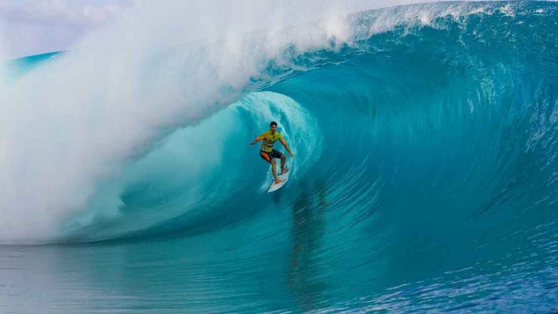 Gabriel Medina em Teahupo'o.