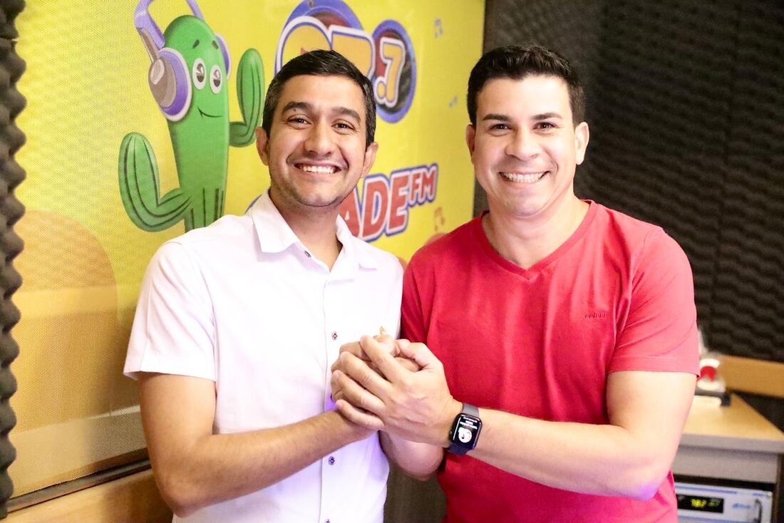 Deputado Carlos Veras anuncia o nome de Flávio Marques para prefeito de Tabira