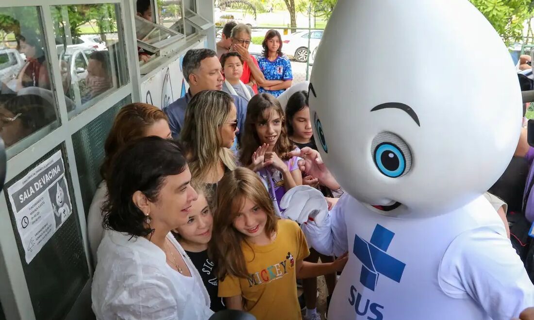 Vacinação infantil contra a dengue