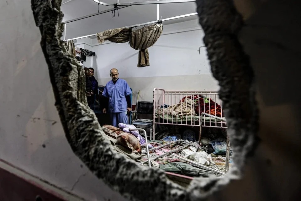 Hospital Nasser, no sul de Gaza, após bombardeio de Israel 