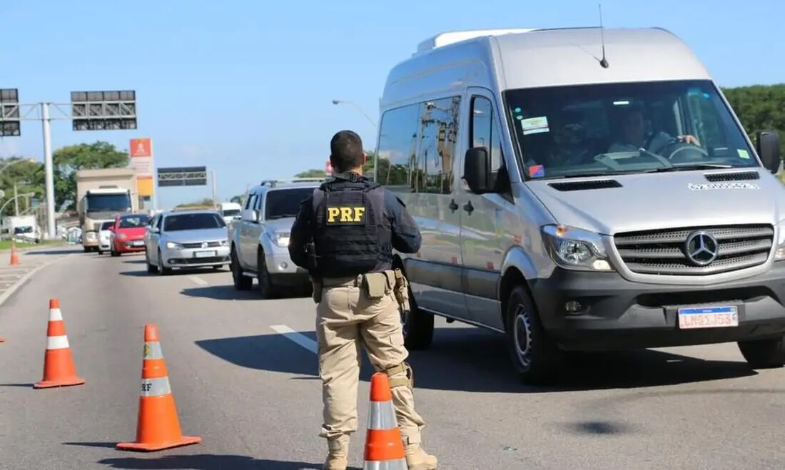 Fiscalização da Polícia Rodoviária Federal 