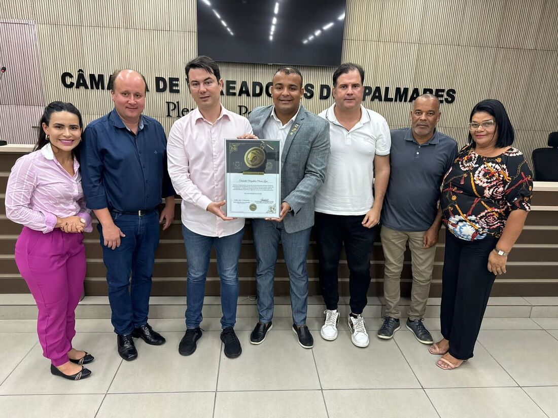 Deputado Clodoaldo recebe homenagem em sua terra natal 