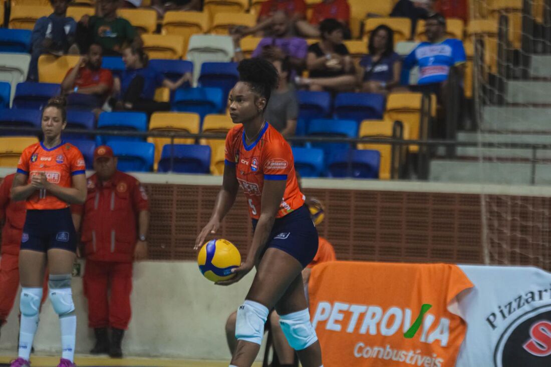 Recife Vôlei enfrenta o São Carlos pela Superliga B