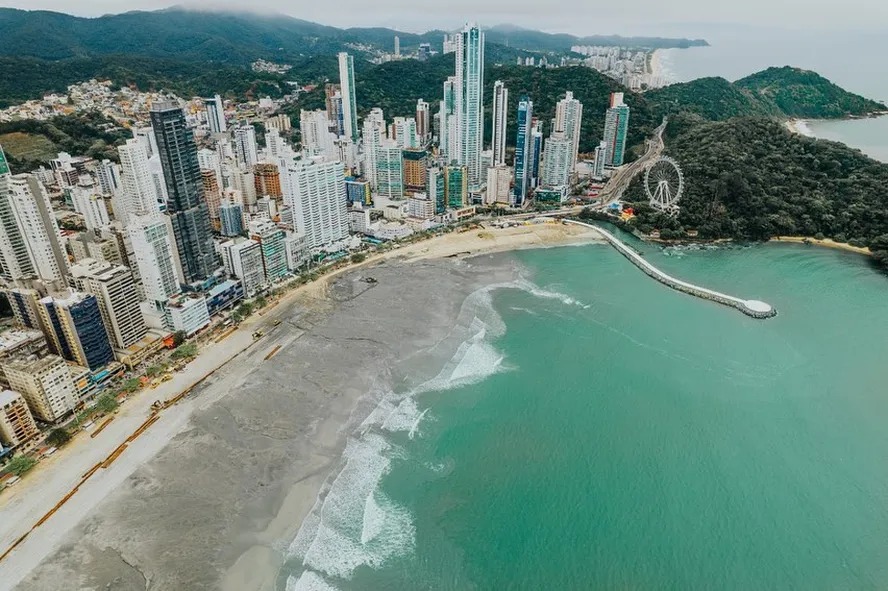 Balneário Camboriú passou por uma megaobra de alargamento 