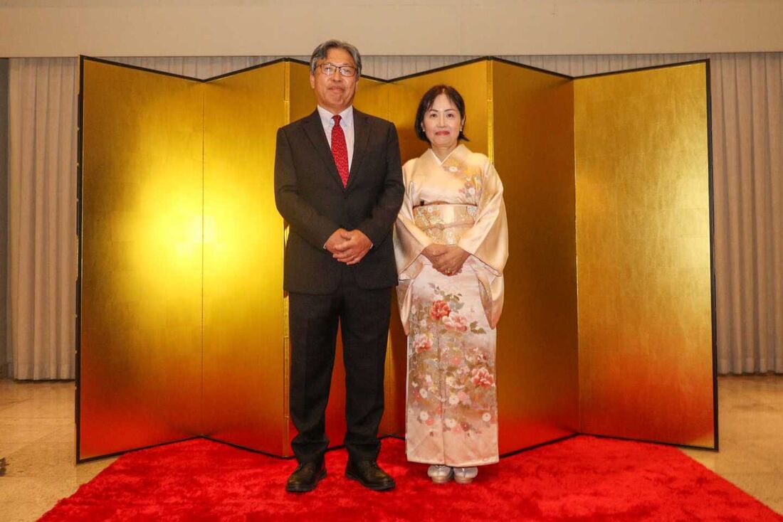 Cônsul-geral do Japão no Recife, Hiroaki Sano, ao lado de sua esposa, Yoshie Sano