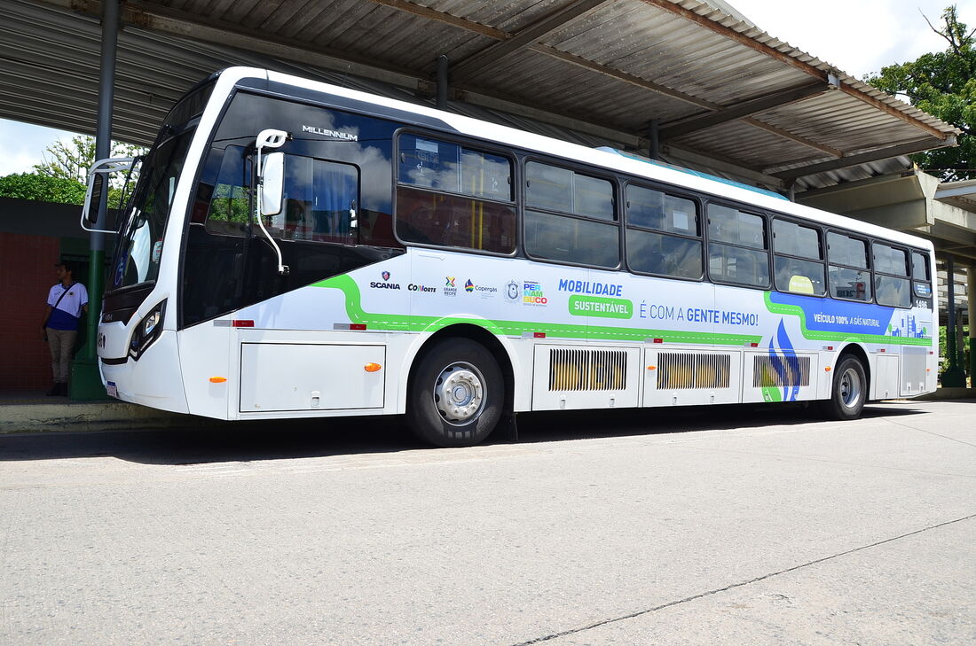 Ônibus da linha 1952 - TI Pelópidas/TI Rio Doce passa a operar por Gás Natural