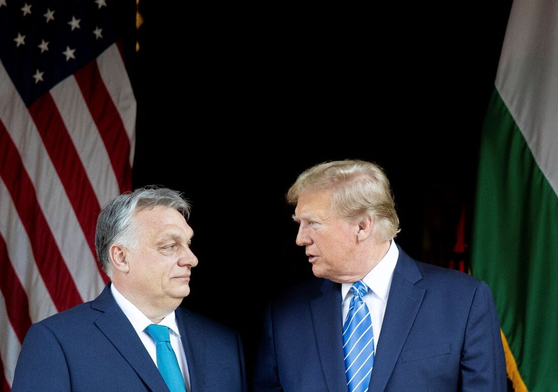 Primeiro-ministro húngaro, Viktor Orban, e o ex-presidente dos EUA e candidato presidencial republicano, Donald Trump 