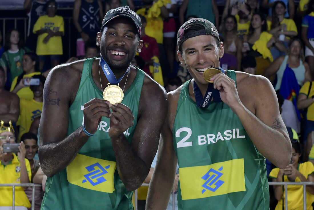 Evandro e Arthur conquistaram o ouro no Recife