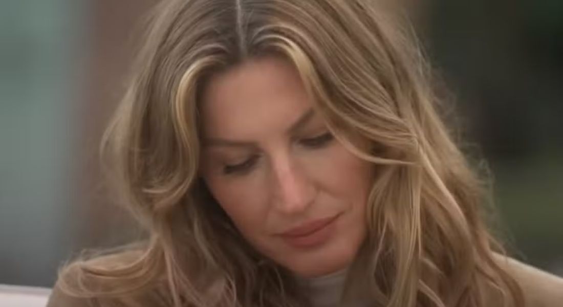 Gisele Bündchen emocionada