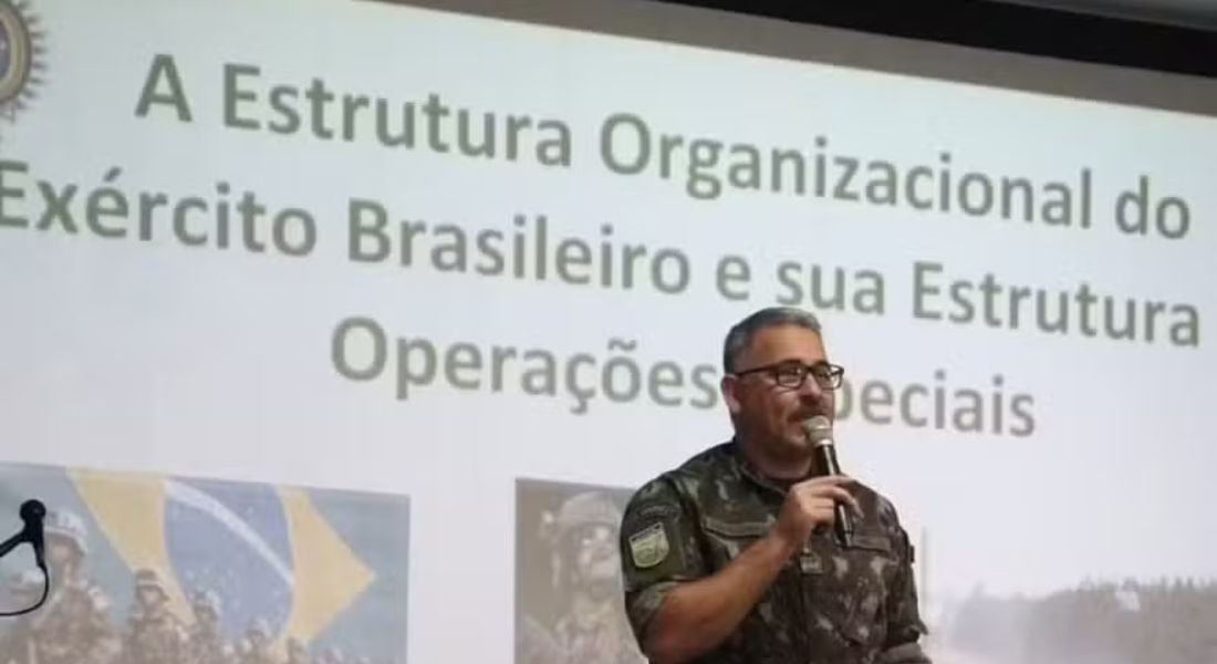 O coronel do Exército Bernardo Romão Correa Netto 