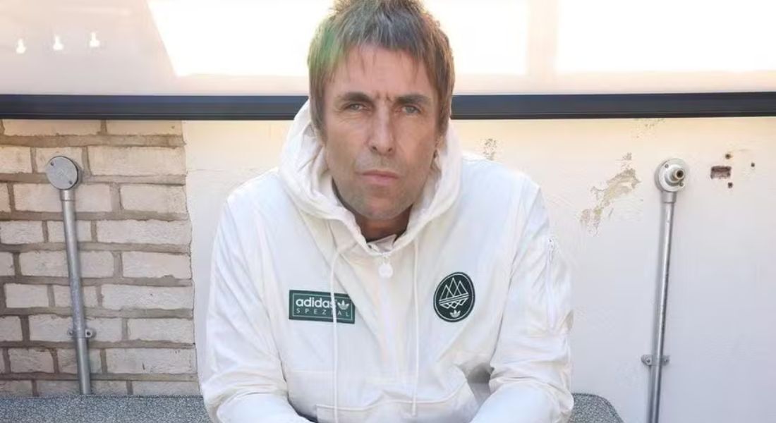 'Em pleno declínio': Liam Gallagher fala sobre doença autoimune, psoríase e uso de drogas