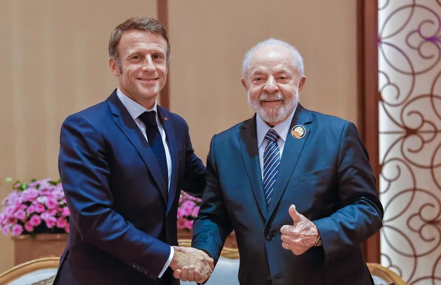 Lula com o presidente da França, Emmanuel Macron