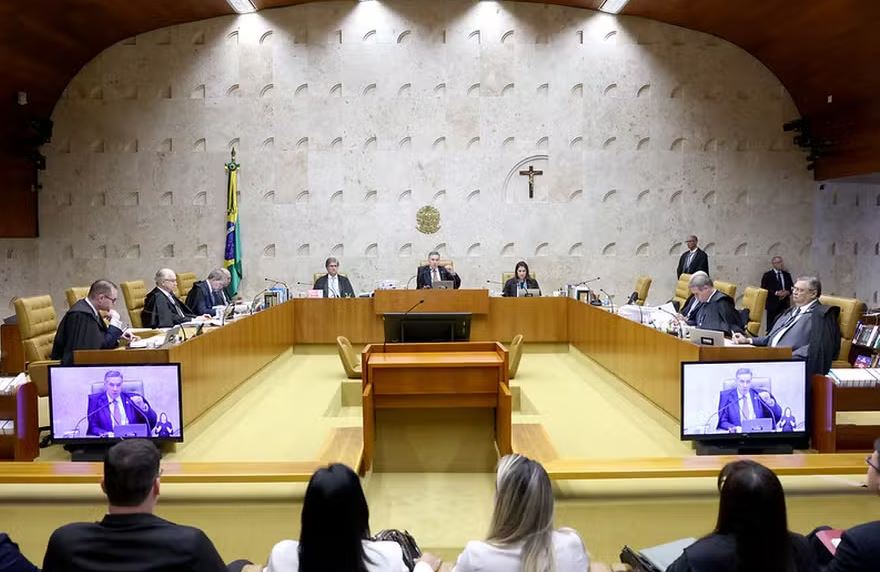 Plenário do STF durante sessão de julgamento 