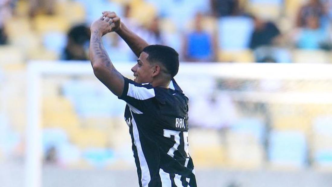 Raí marcou um dos gols da vitória do Botafogo 