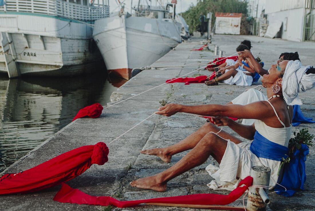 O Onà Dúdú promove intinerança histórica performática em localidades ligadas à tradição ancestral africana no Bairro do Recife