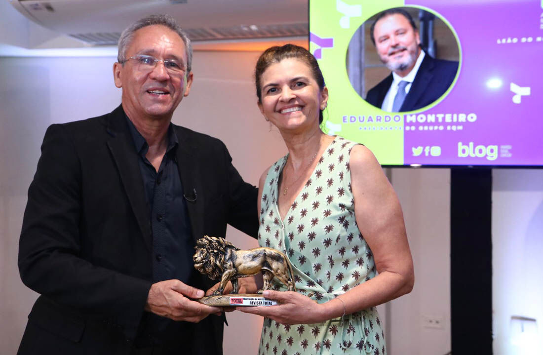 A gerente de Mercado, Tânia Campos, representou o empresário e também o jornal