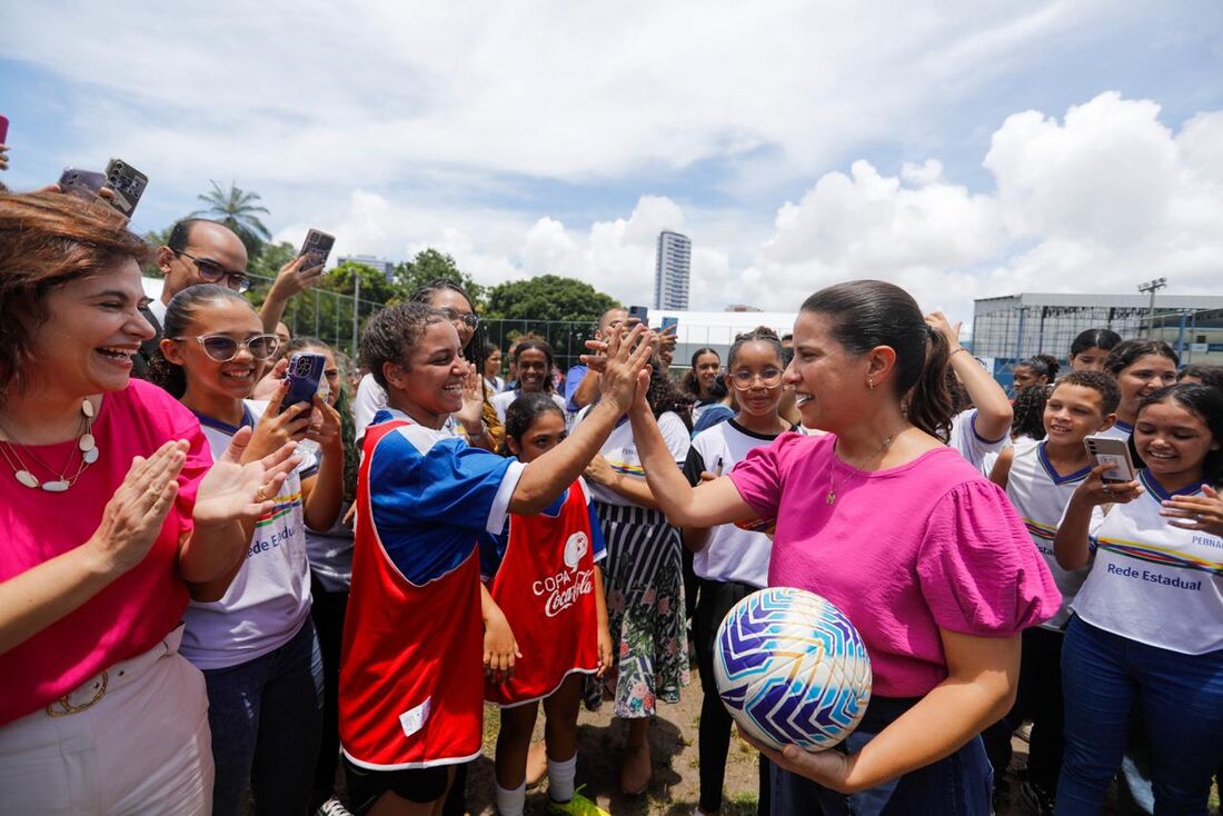 Governo do Estado sanciona lei de apoio e incentivo às mulheres no esporte em Pernambuco 