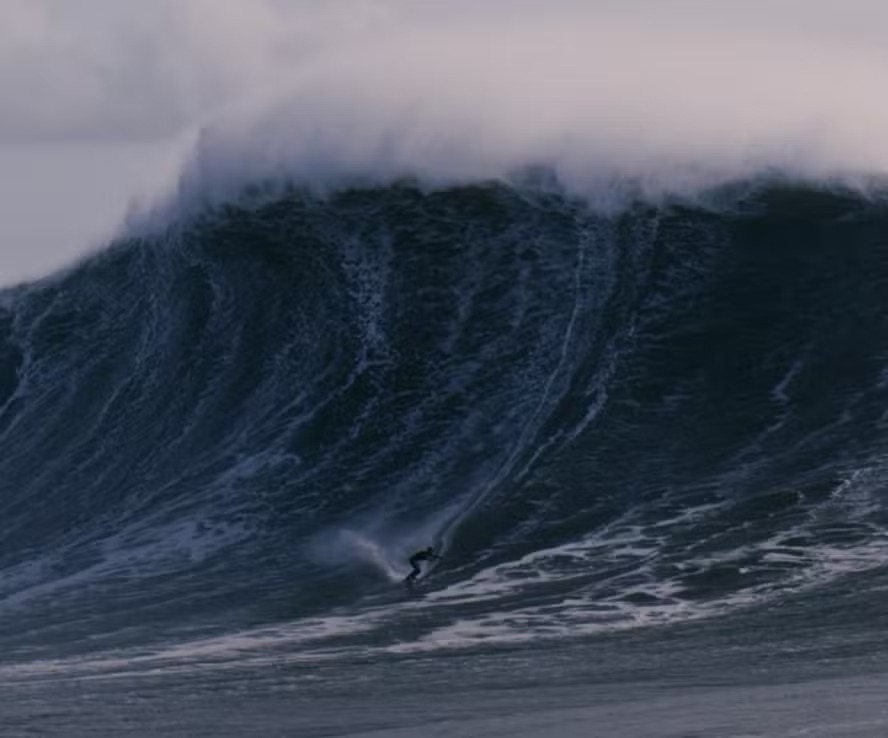 Lucas Chumbo pode bater recorde de maior onda surfada 