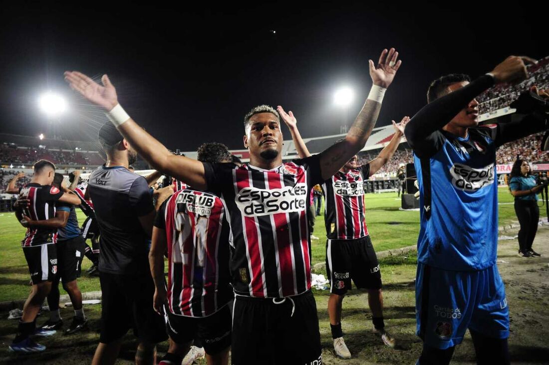 Santa Cruz vence Central pelo placar de 1 a 0 neste sábado (2), pelo Campeonato Pernambucano