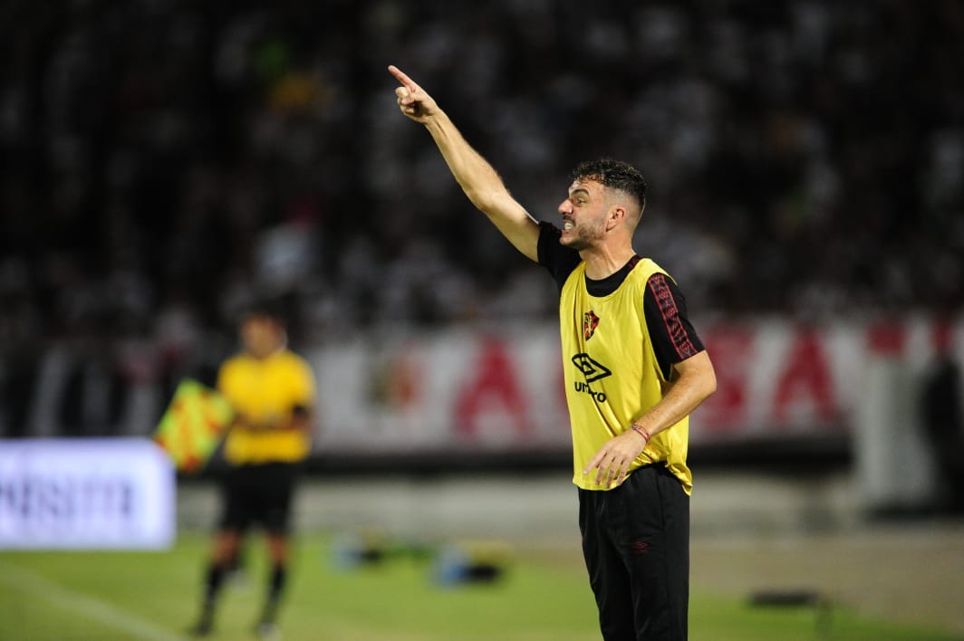 Mariano Soso, técnico do Sport