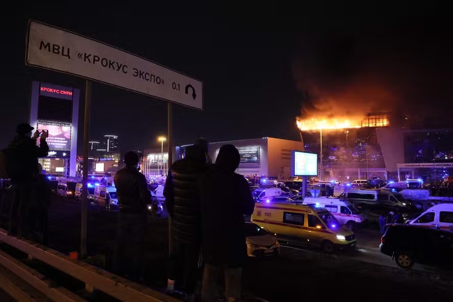 O centro comercial fica em Krasnogorsk, subúrbio de Moscou 