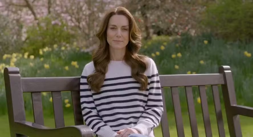 Em vídeo publicado nas redes sociais, Kate Middleton, anunciou que está em tratamento contra o câncer 