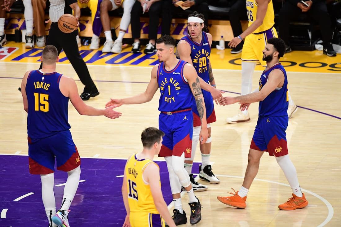 Nuggets vencem Lakers e ficam próximo da classificação