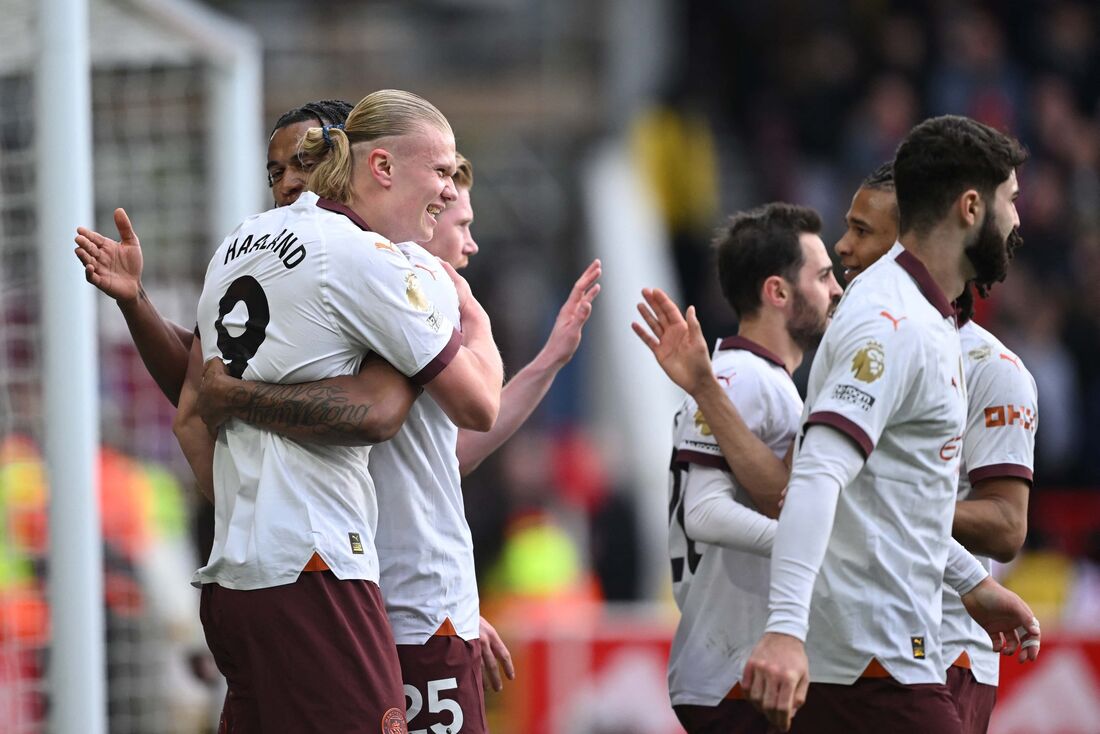 Haaland voltou de lesão e marcou na vitória do Manchester City 