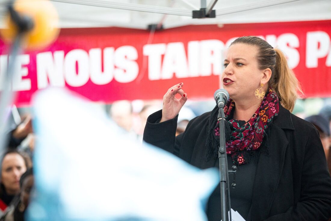 Mathilde Panot, membro do Parlamento do partido de esquerda francês La France Insoumise (LFI)