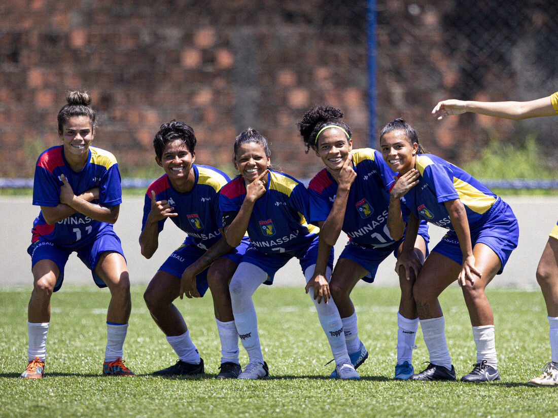 Equipe de feminina de futebol da Uninassau-PE chegou à finalíssima do torneio universitário