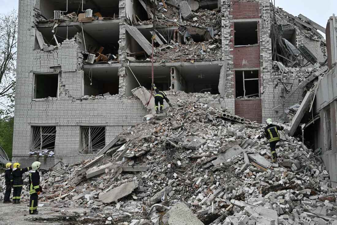 Bombardeio russo na Ucrânia deixou vários mortos e feridos