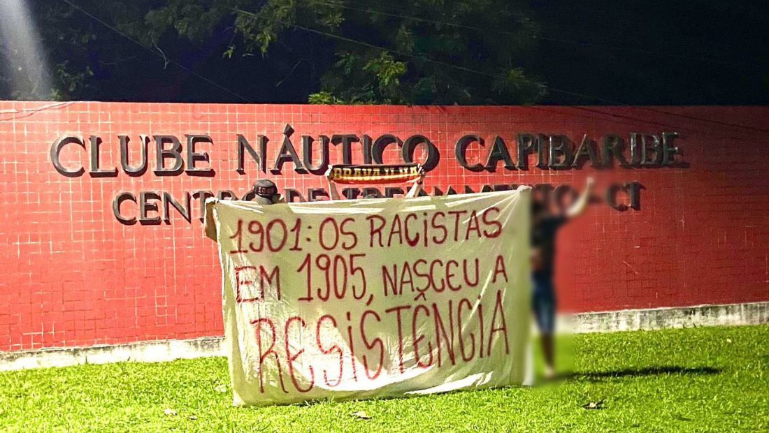 Faixa discriminatória contra o Náutico