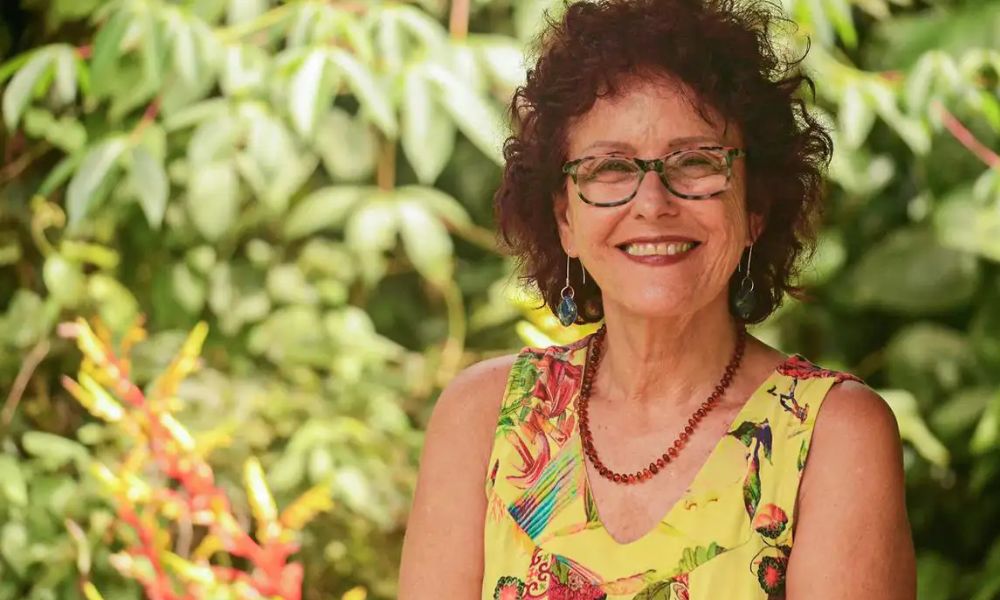 A escritora e poetisa Roseana Murray, de 73 anos