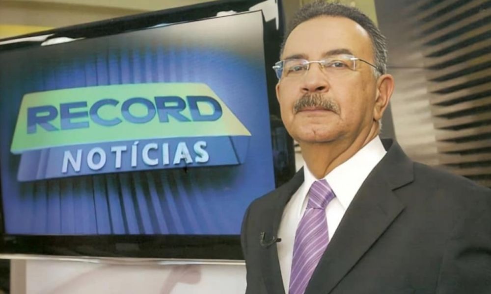 O jornalista e comentarista policial Percival de Souza deixou a TV Record após 21 anos na emissora