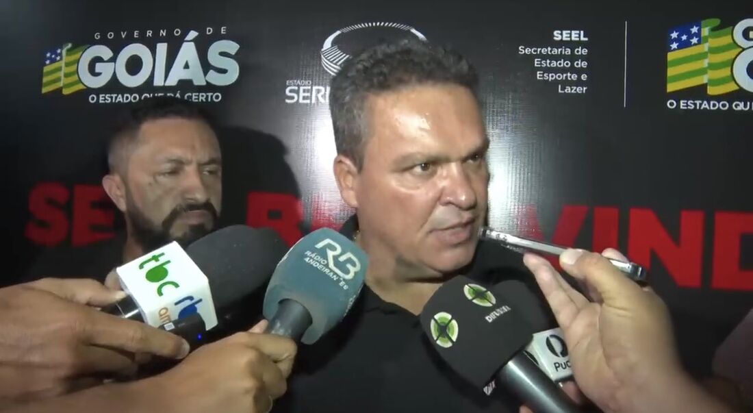 Adson Batista em entrevista, após o jogo entre Atlético-GO e Flamengo