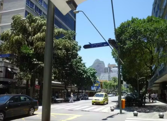 A Avenida Ataulfo de Paiva, no Leblon