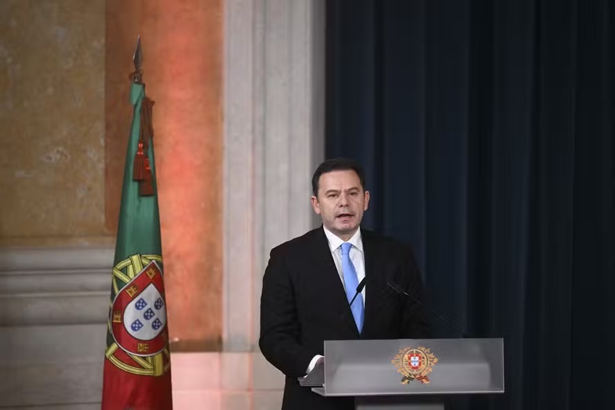 O novo primeiro-ministro de Portugal, Luis Montenegro, em seu discurso de posse após prestar juramento durante a cerimônia de posse do XXIV Governo Constitucional no Palácio da Ajuda